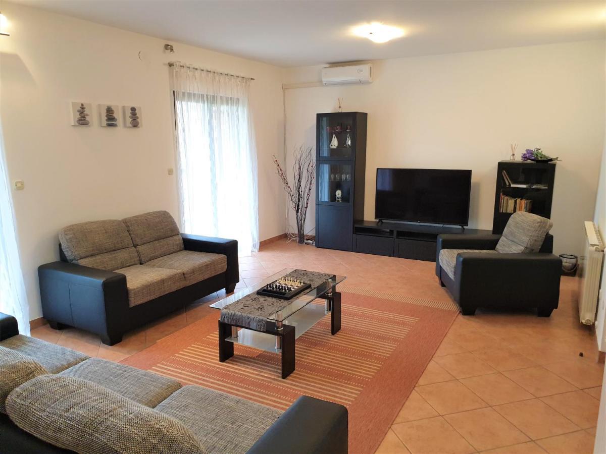 Elis Holiday home *